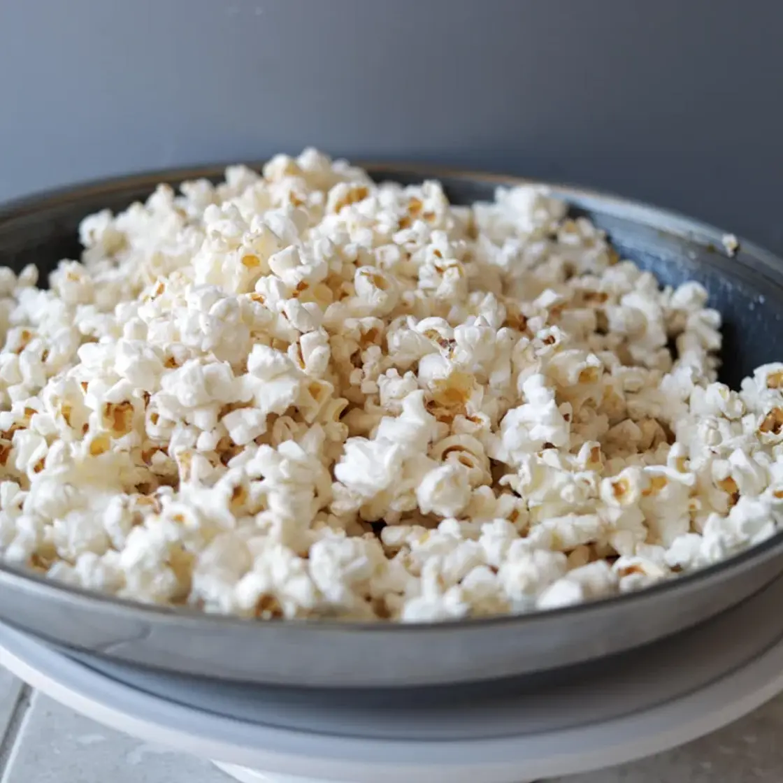 How to Make Popcorn on the Stove