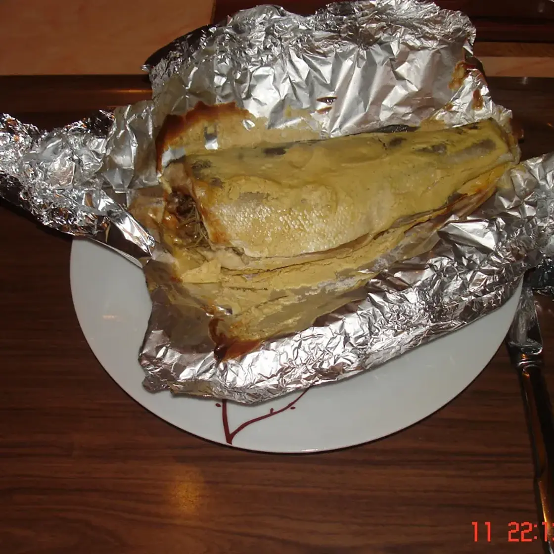 Bar en papillotte à la moutarde et au romarin