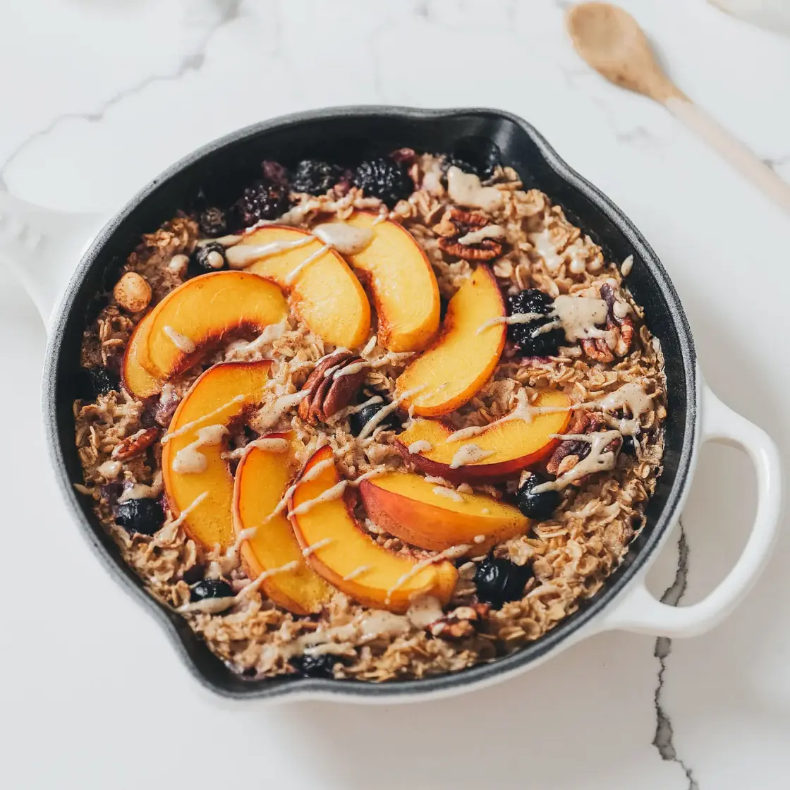 Easy Peachy Berry Baked Oats