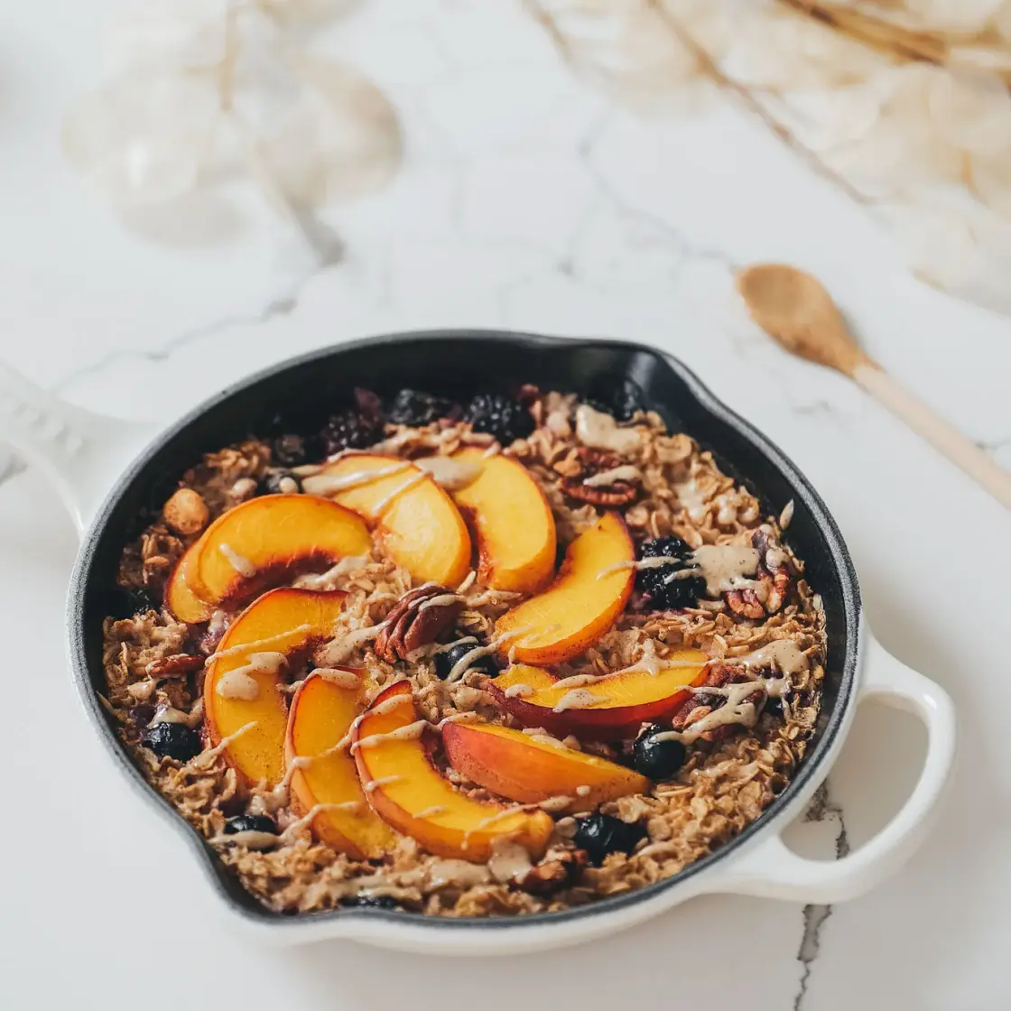 Easy Peachy Berry Baked Oats