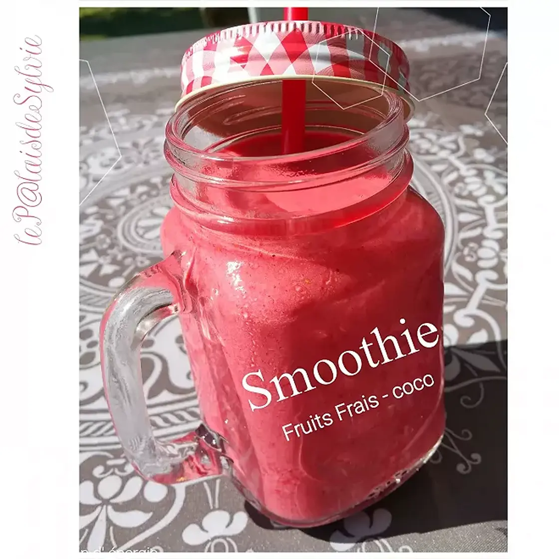 Smoothie fraîcheur fruits rouges & yaourt coco