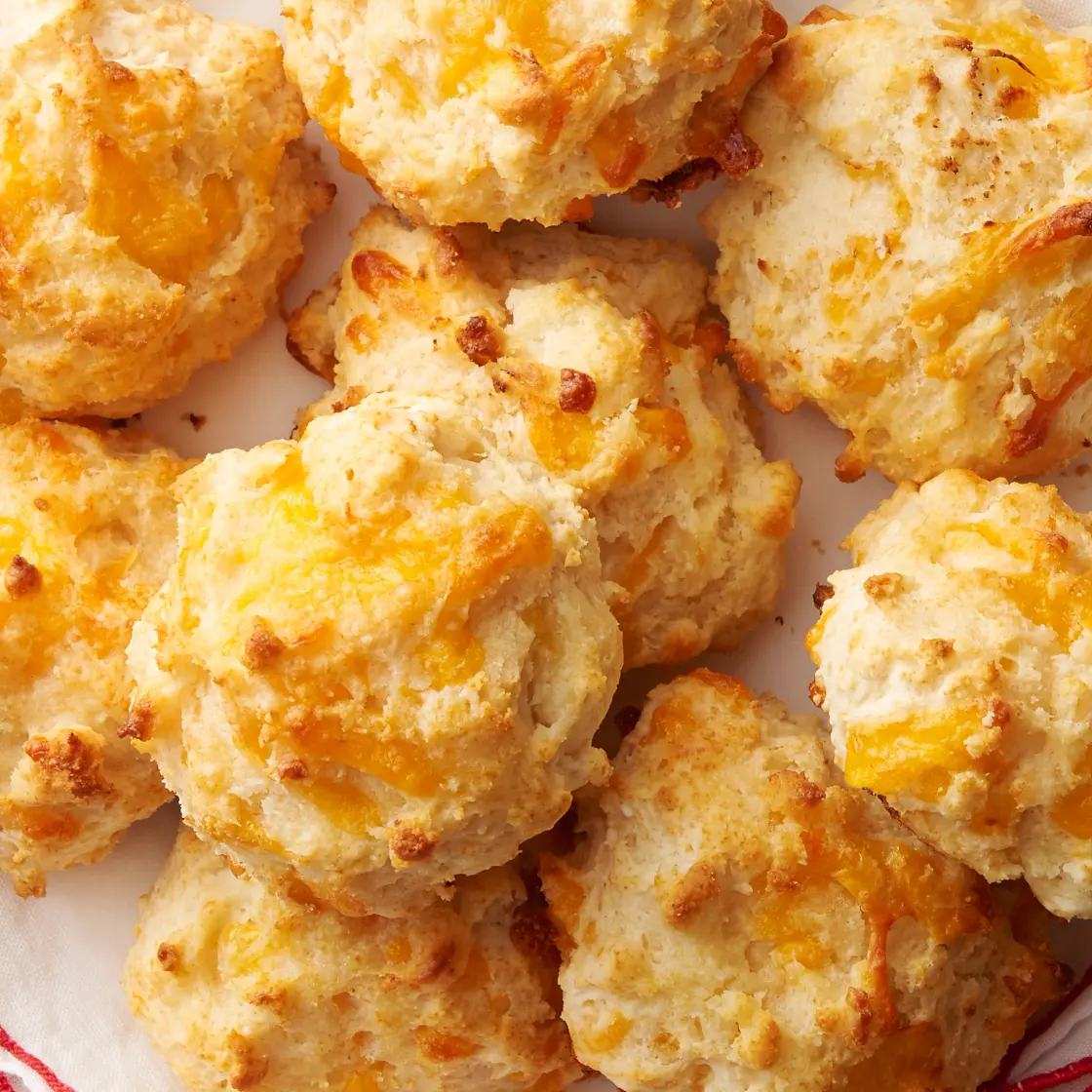 Cheese-Garlic Biscuits
