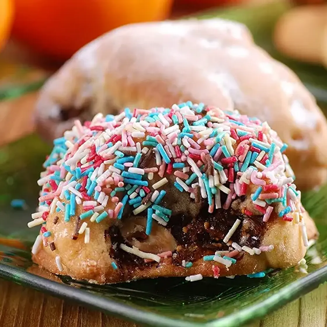 Buccellatini (biscuits siciliens fourrés aux figues)