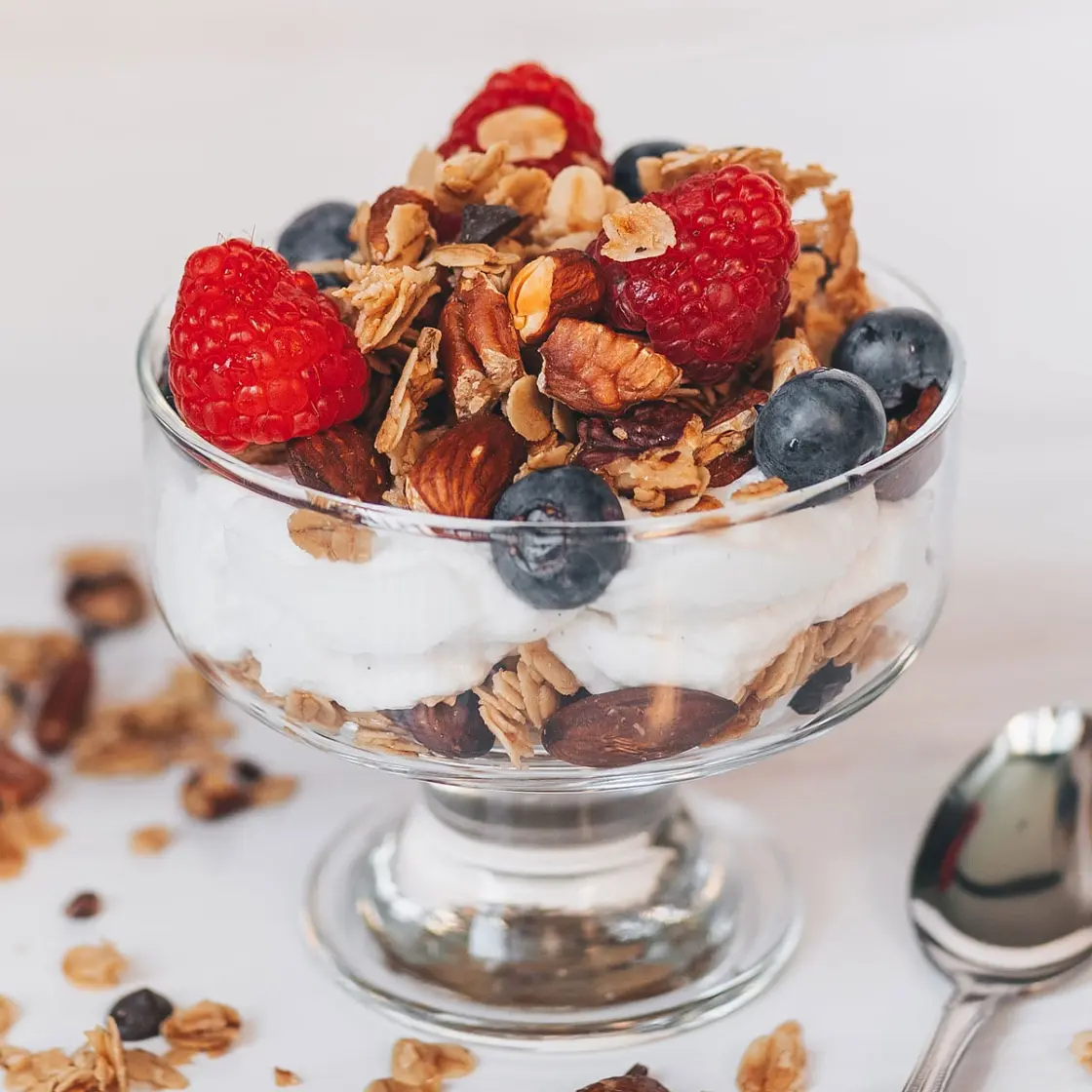 Low-Sugar Chocolate Chip Granola