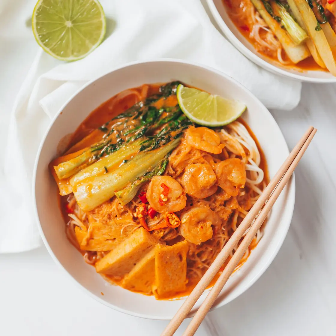 Healthy Prawn Laksa Noodle Soup