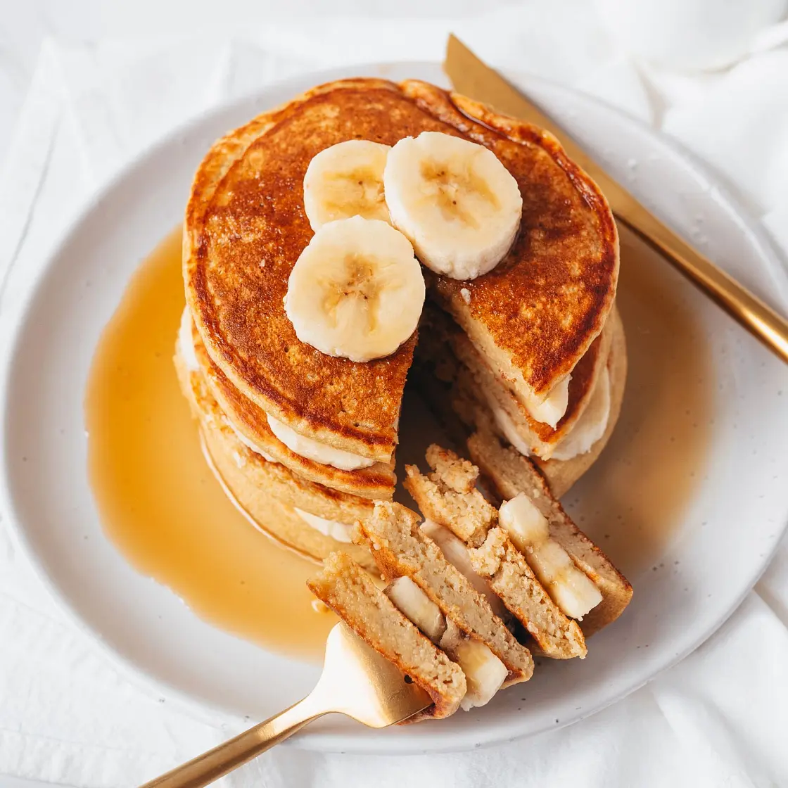 Banana Oatmeal Pancakes