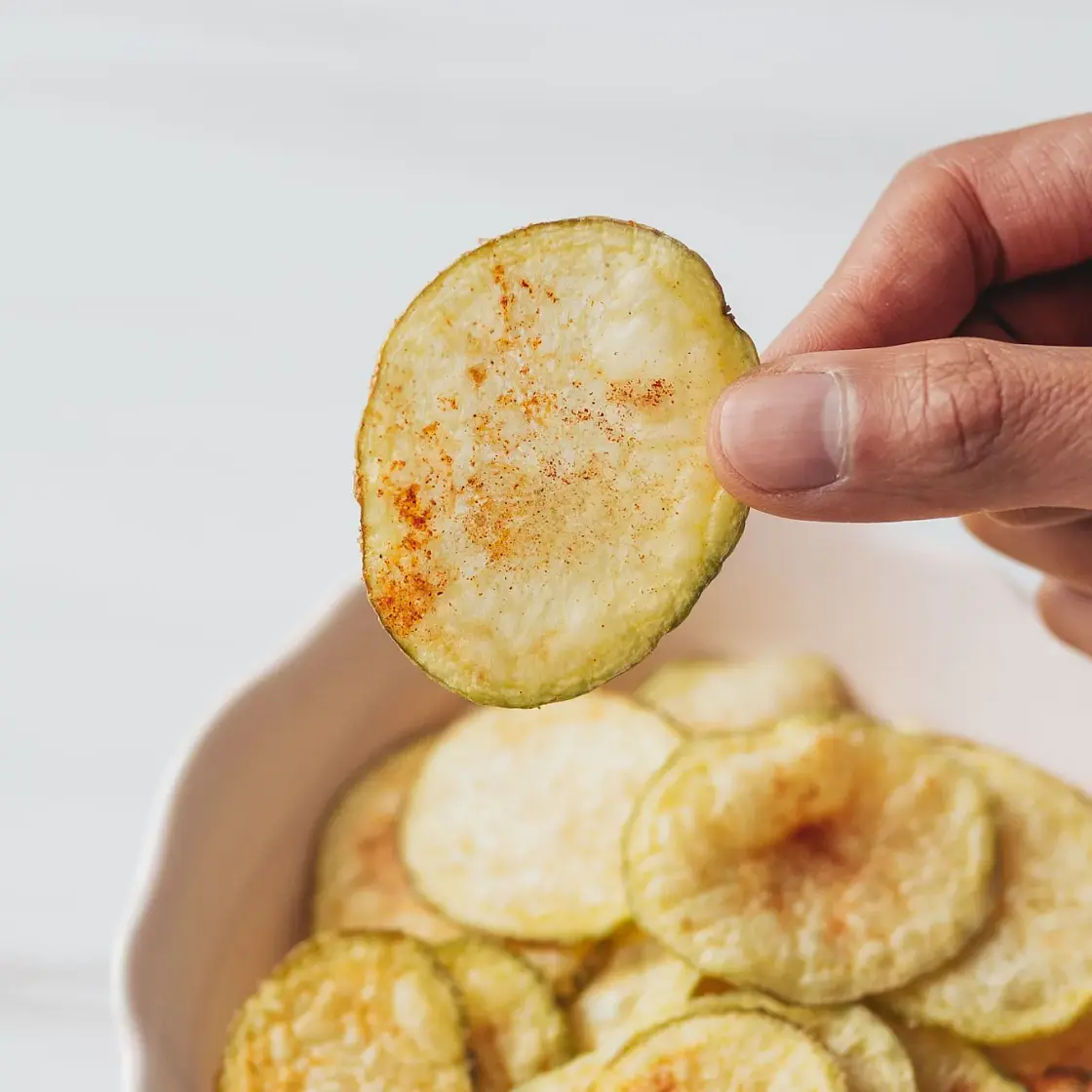 Low-Fat Microwave Potato Chips