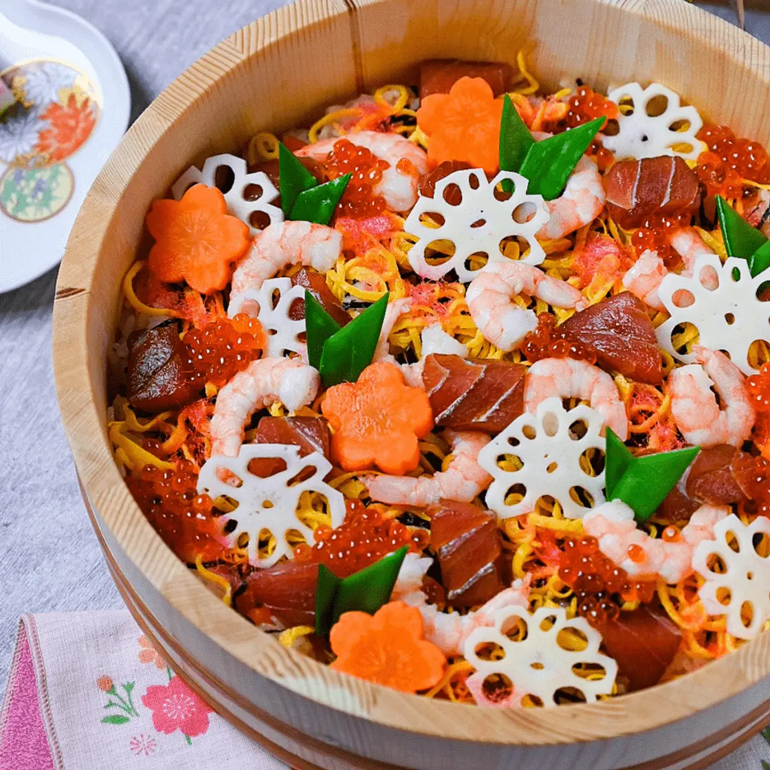 Chirashizushi (Scattered Sushi Bowl)