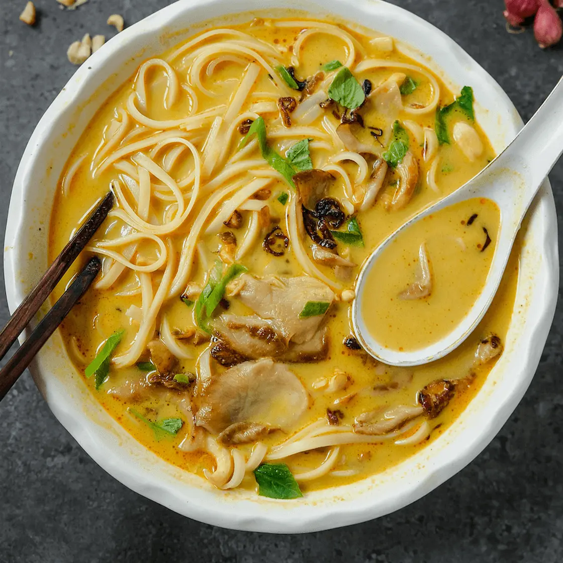 Vegan Peanut Satay Noodle Soup