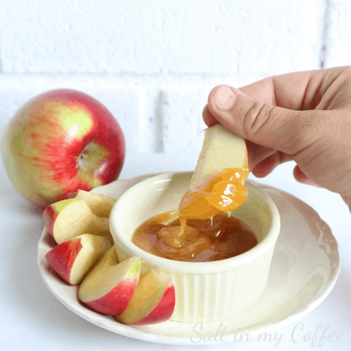 Paleo Maple Caramel Sauce