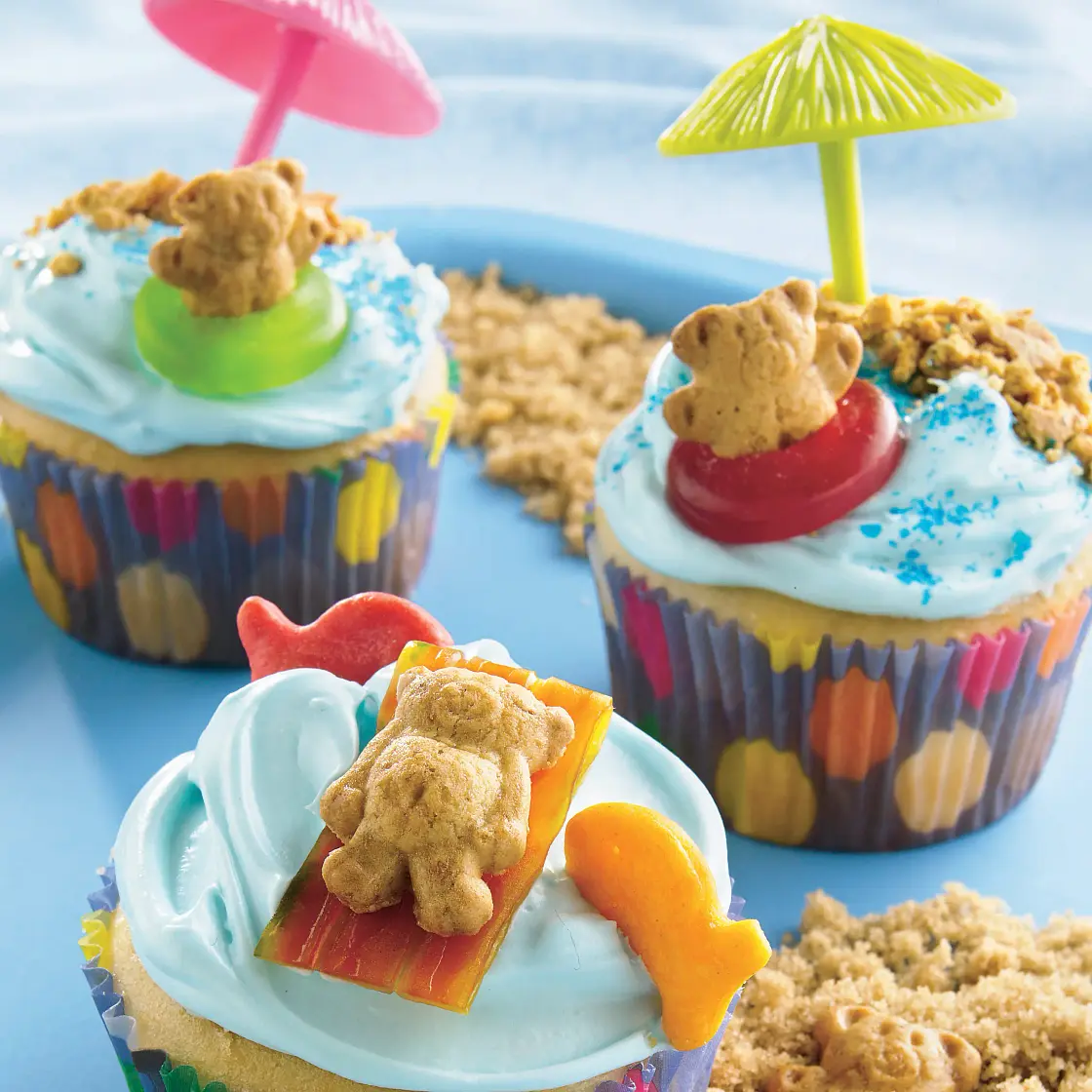 Teddy-at-the-Beach Cupcakes