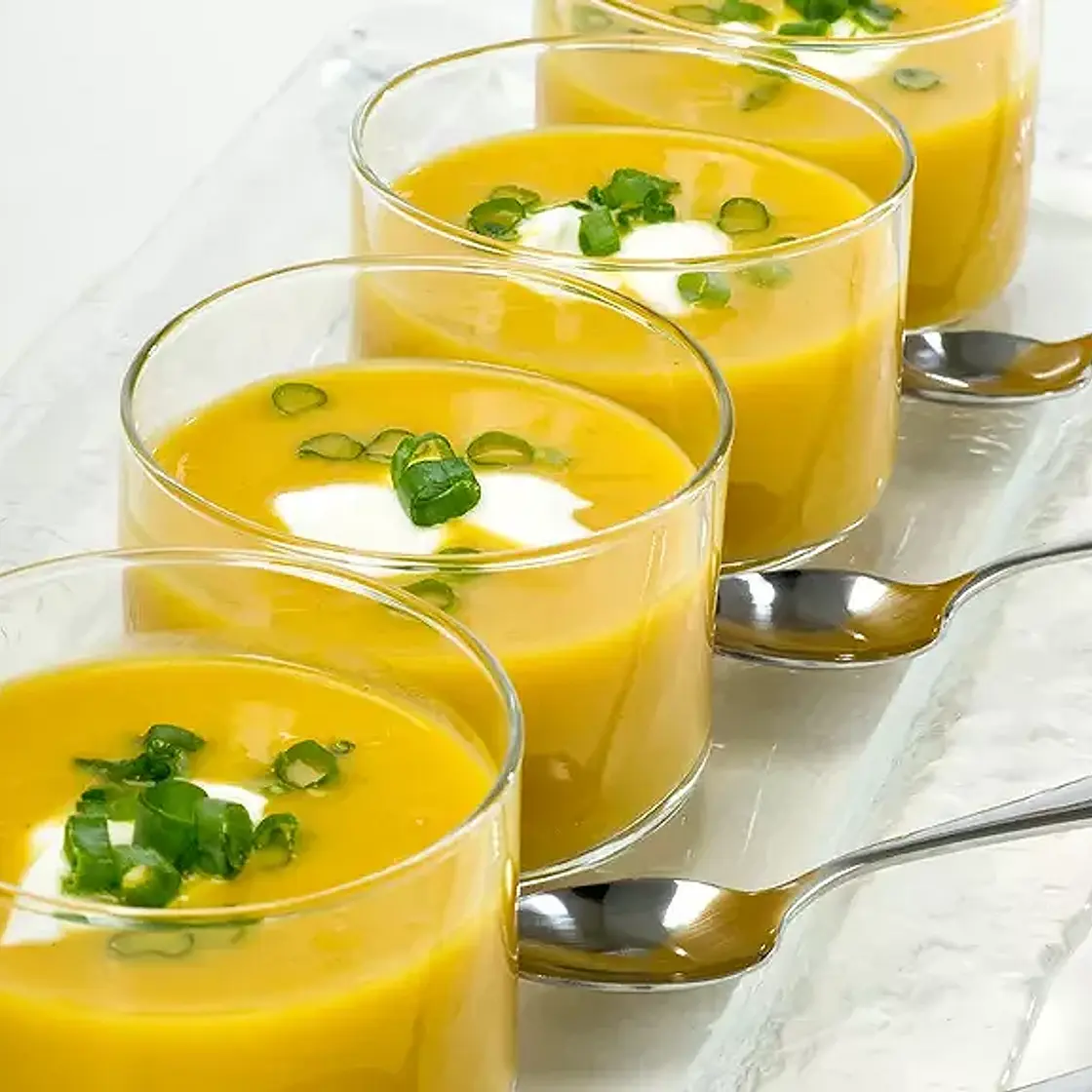 Verrines velouté de butternut au foie gras