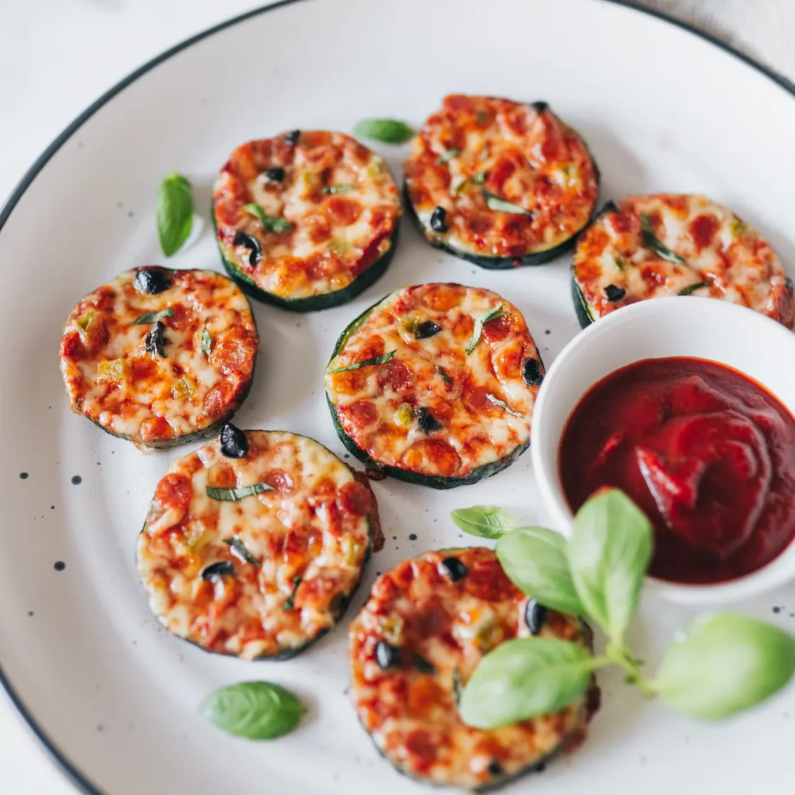 Pizza Zucchini Bites
