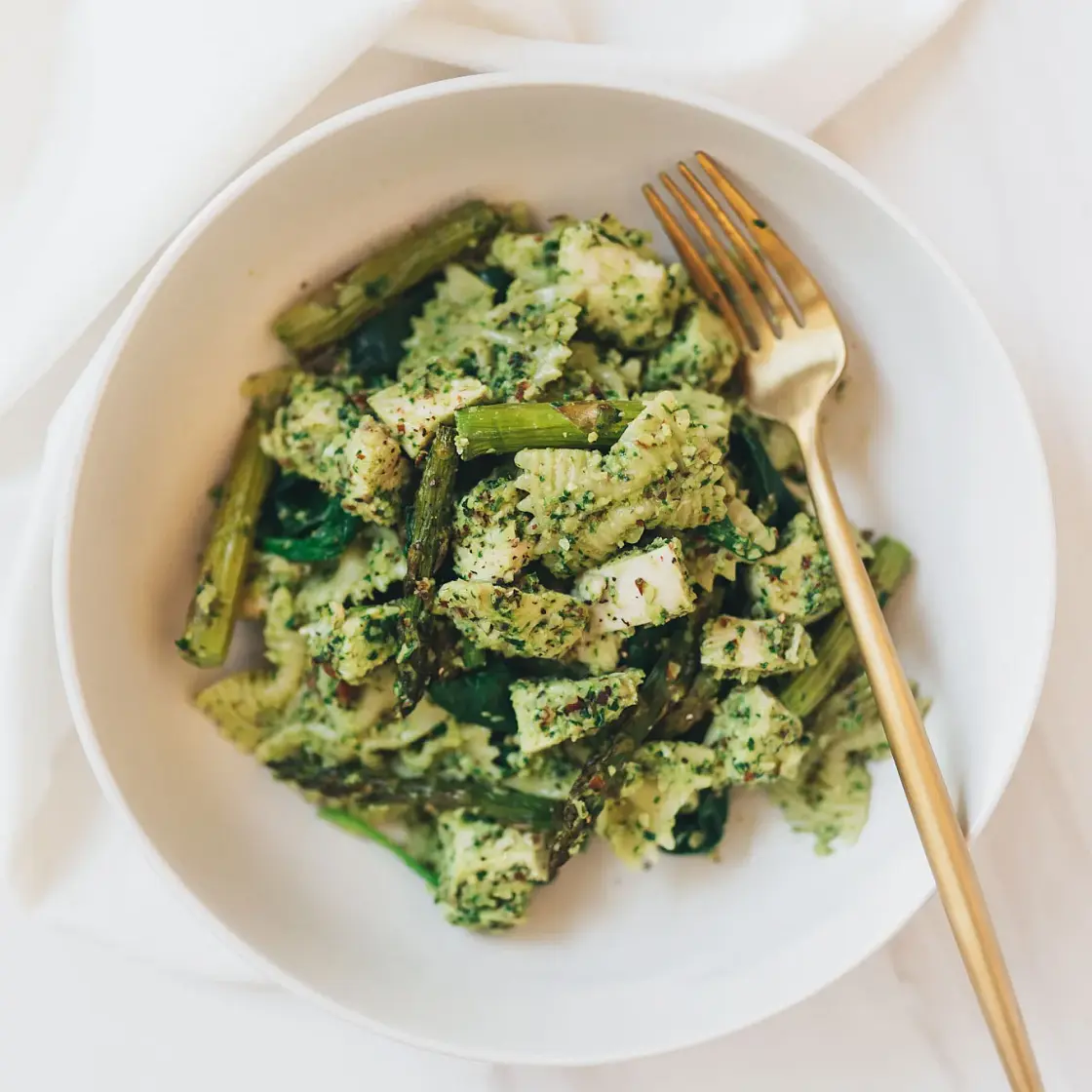 Chicken Pesto Pasta with Asparagus