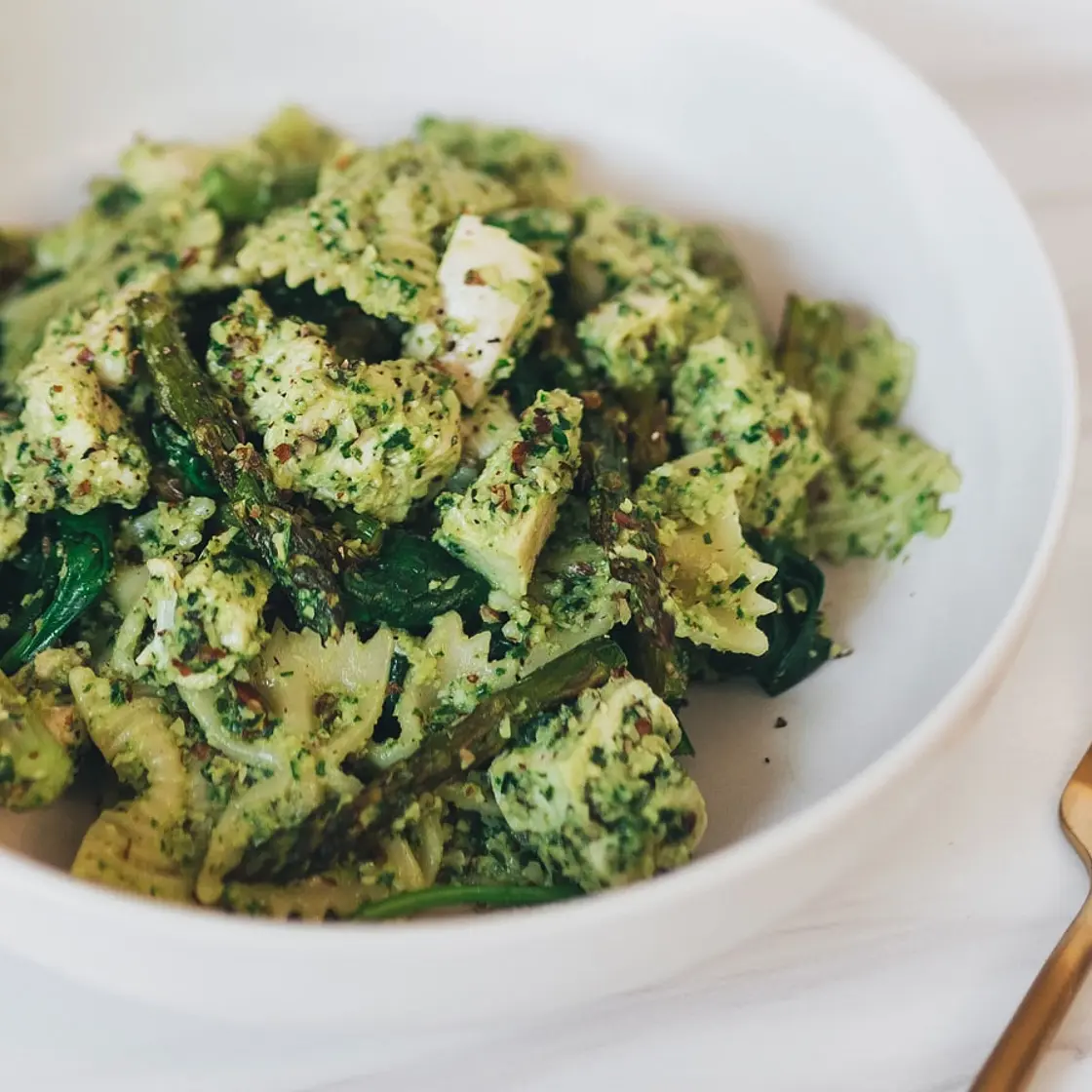 Chicken Pesto Pasta with Asparagus