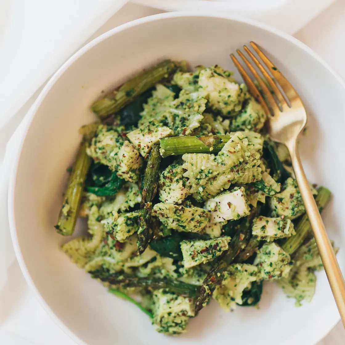 Chicken Pesto Pasta with Asparagus