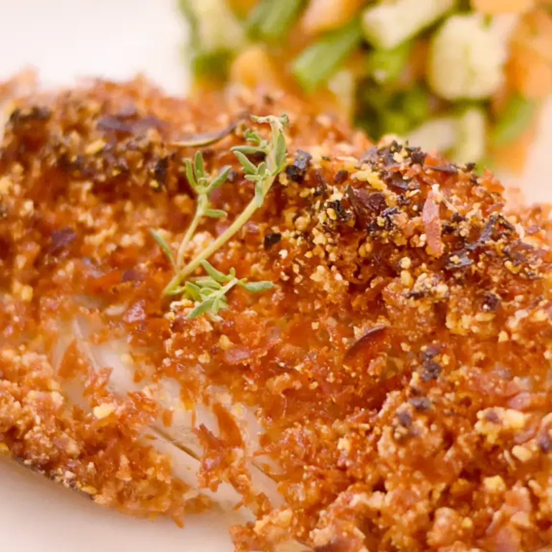Dos de cabillaud et son crumble de chorizo au parmesan