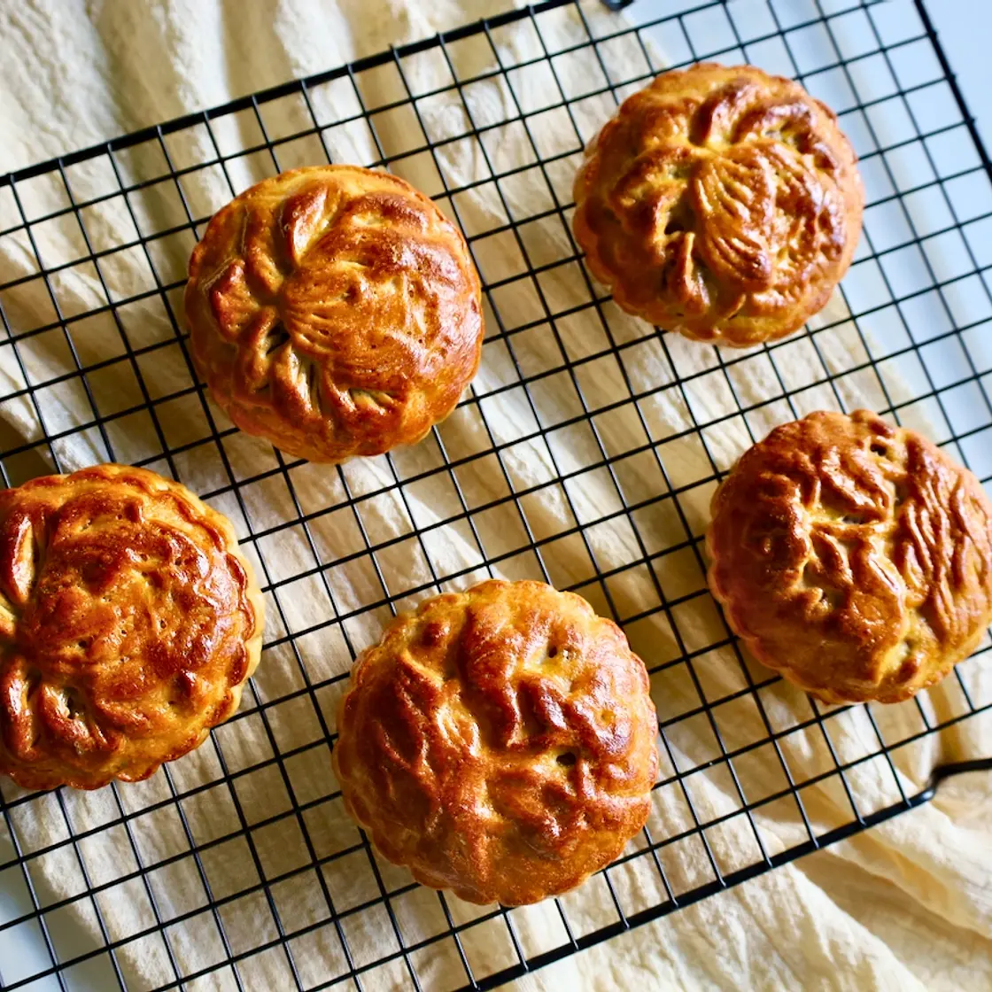 Mixed Nuts Mooncake