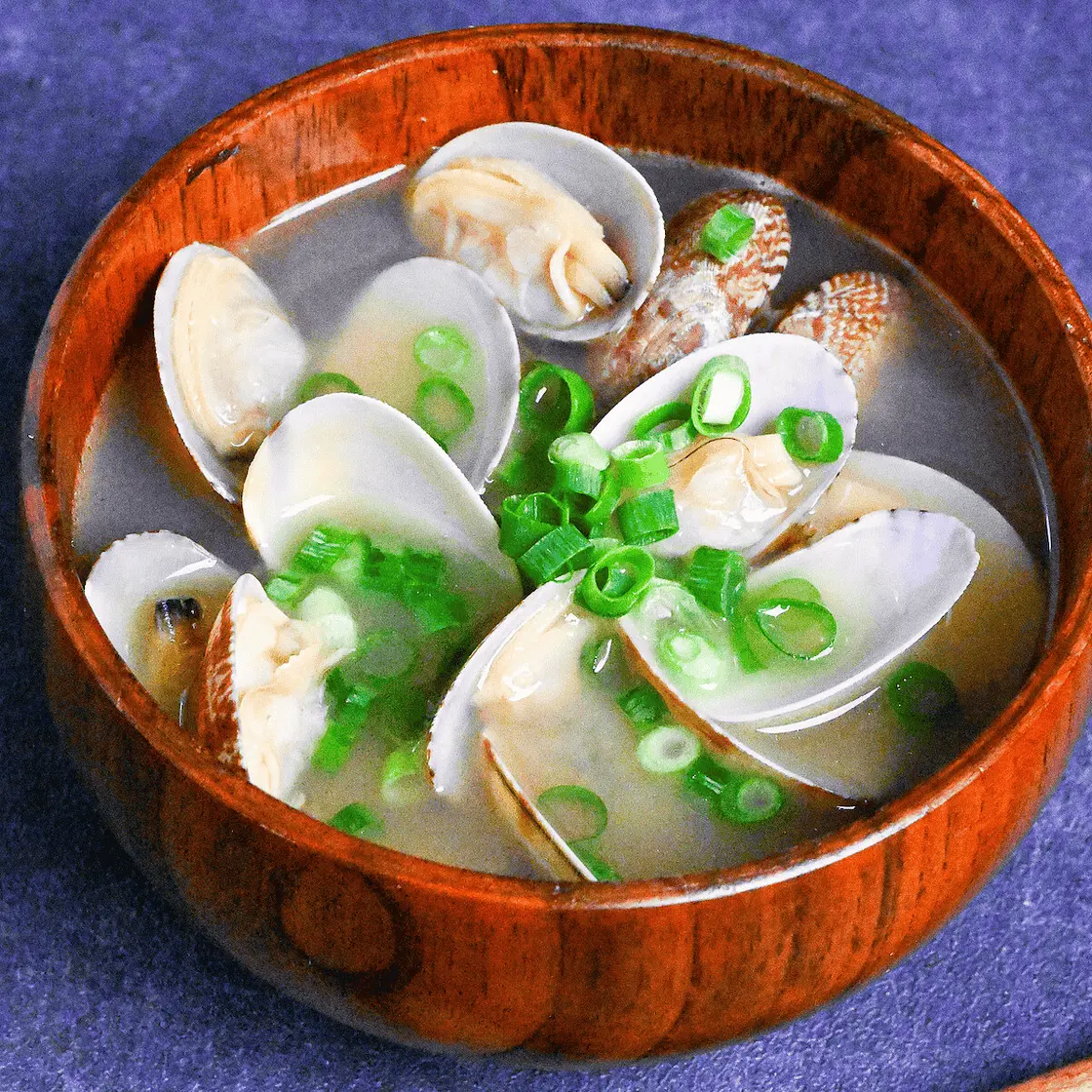 Japanese Clam Miso Soup (Asari no Miso Shiru)