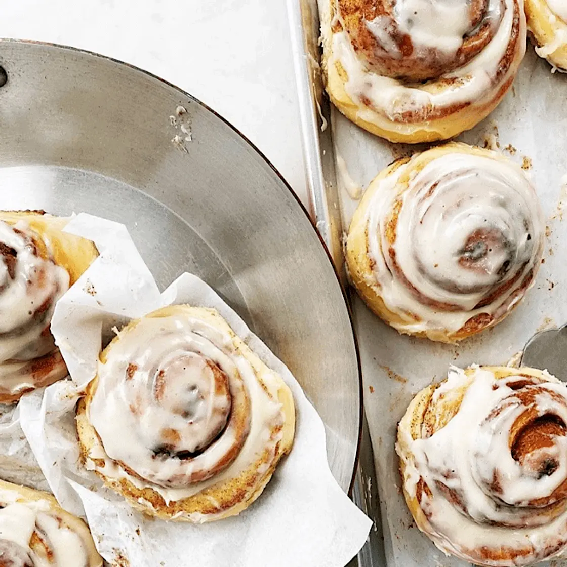 Soft and Gooey Cinnamon Rolls