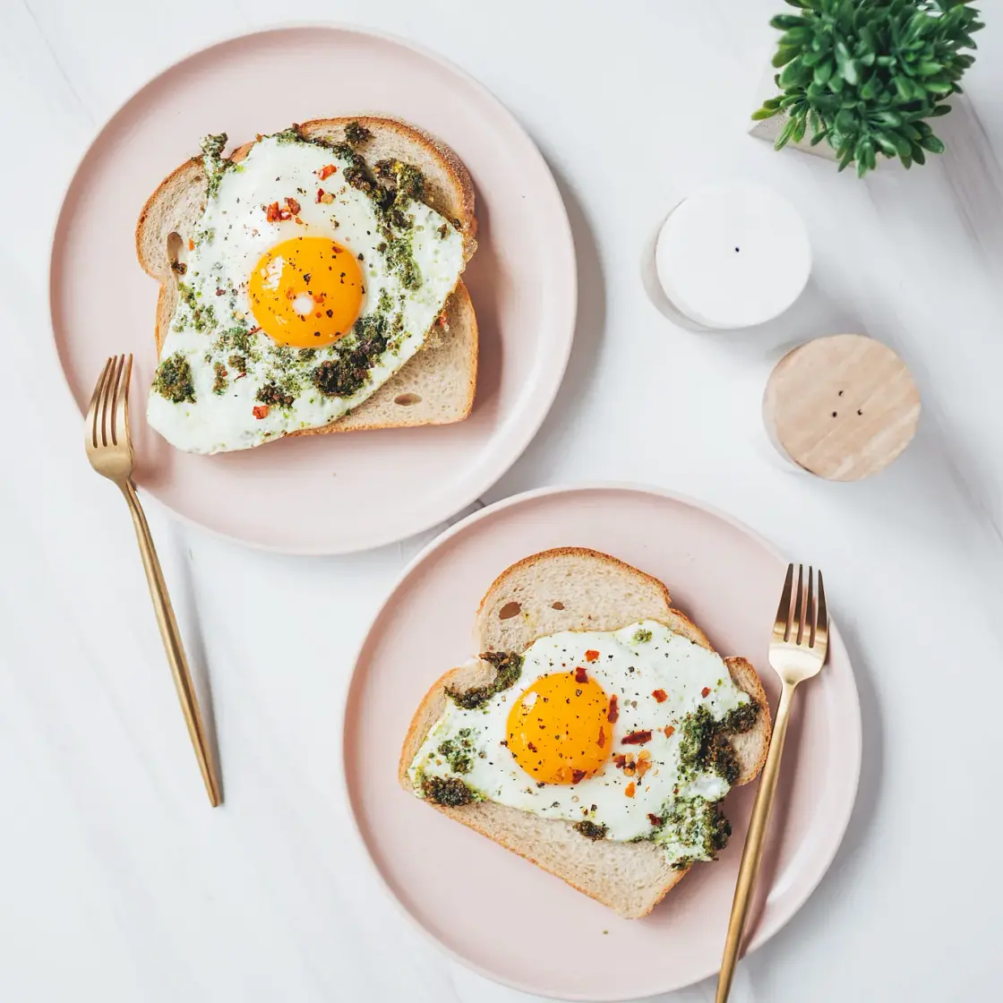 Pesto Eggs