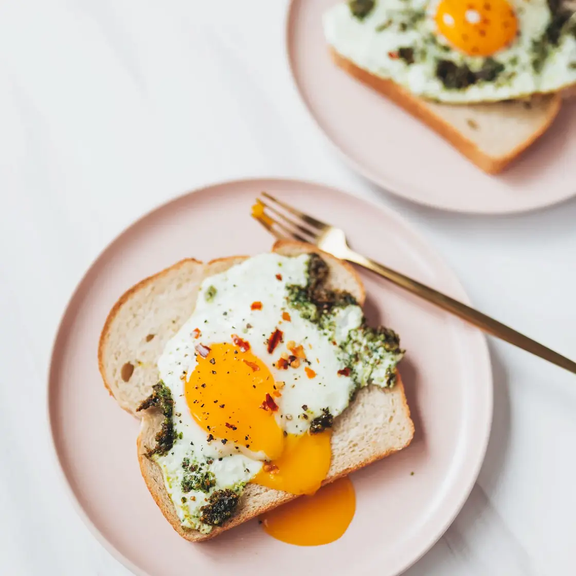 Pesto Eggs