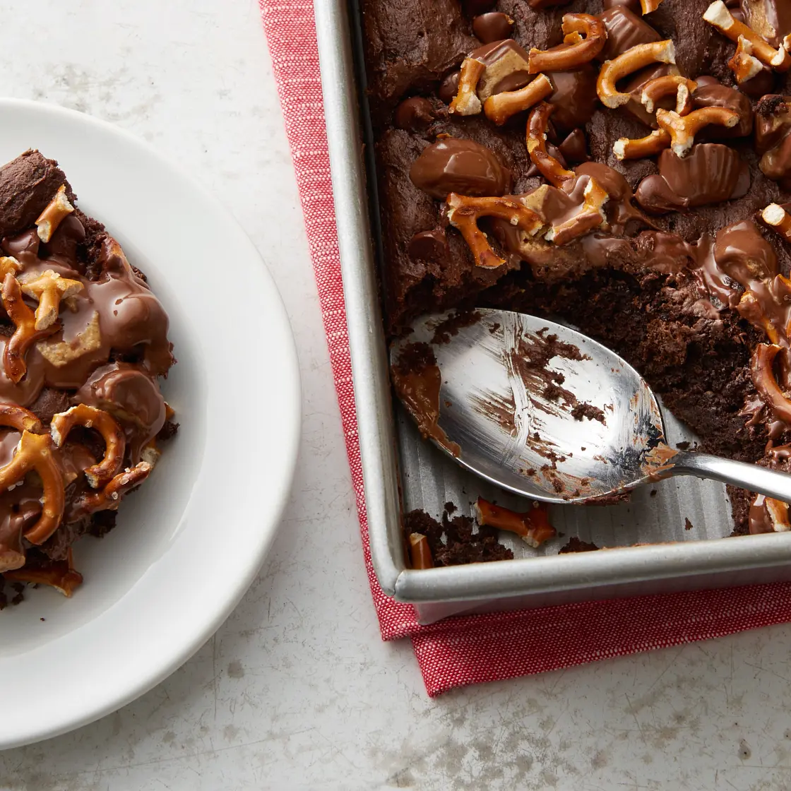 Peanut Butter Cup Dump Cake