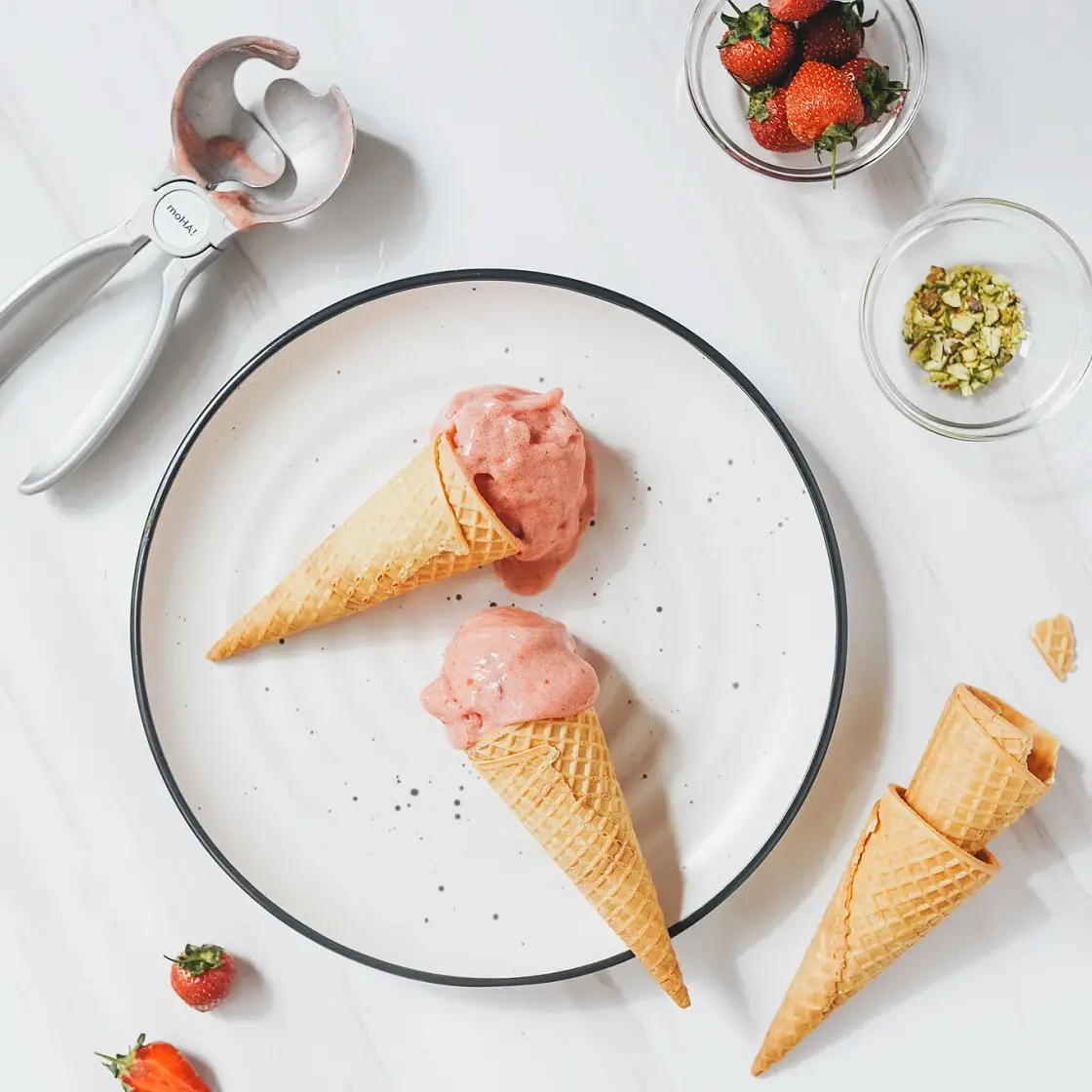 2-Ingredient Strawberry Banana Ice Cream