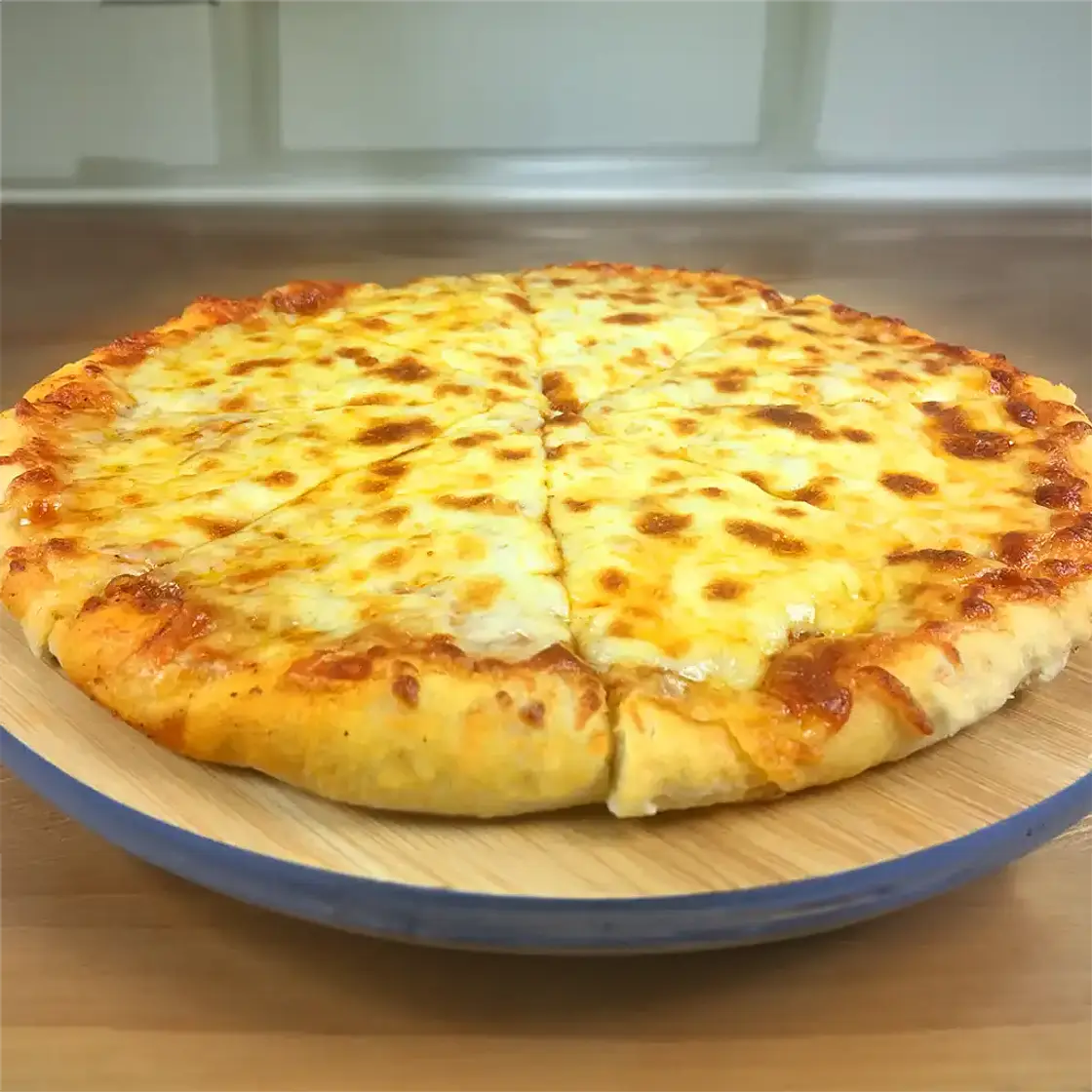 Cheese & Tomato Pizza