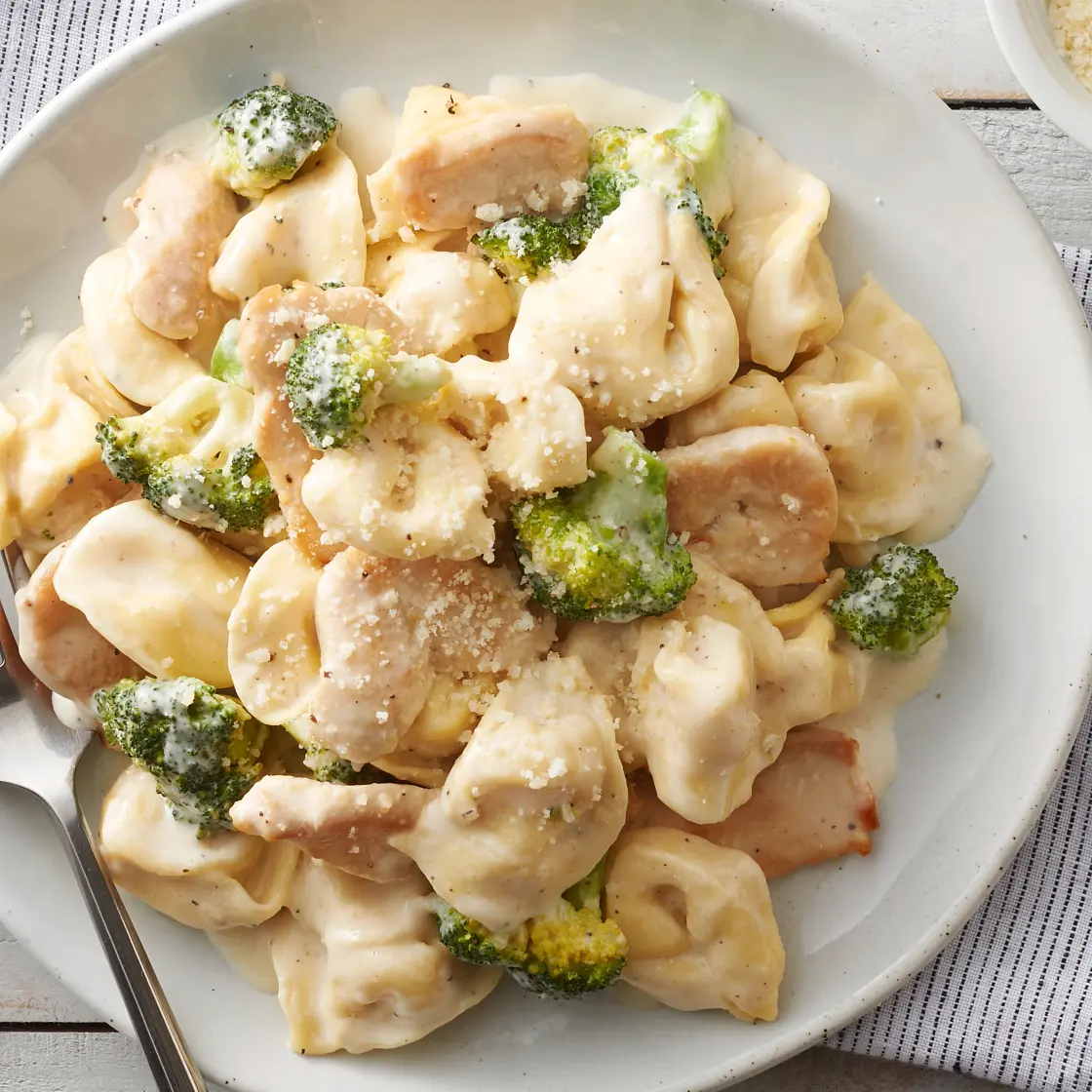 Cheesy Chicken Tortellini