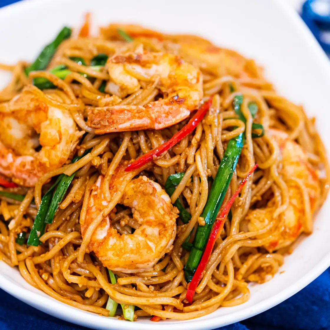 Garlic Shrimp Lo Mein (虾仁捞面)