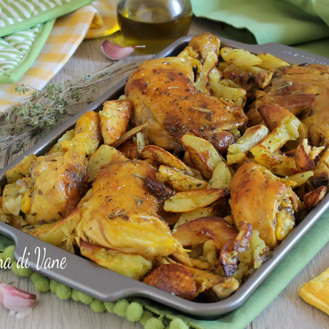 POLLO ARROSTO CON PATATE AL FORNO