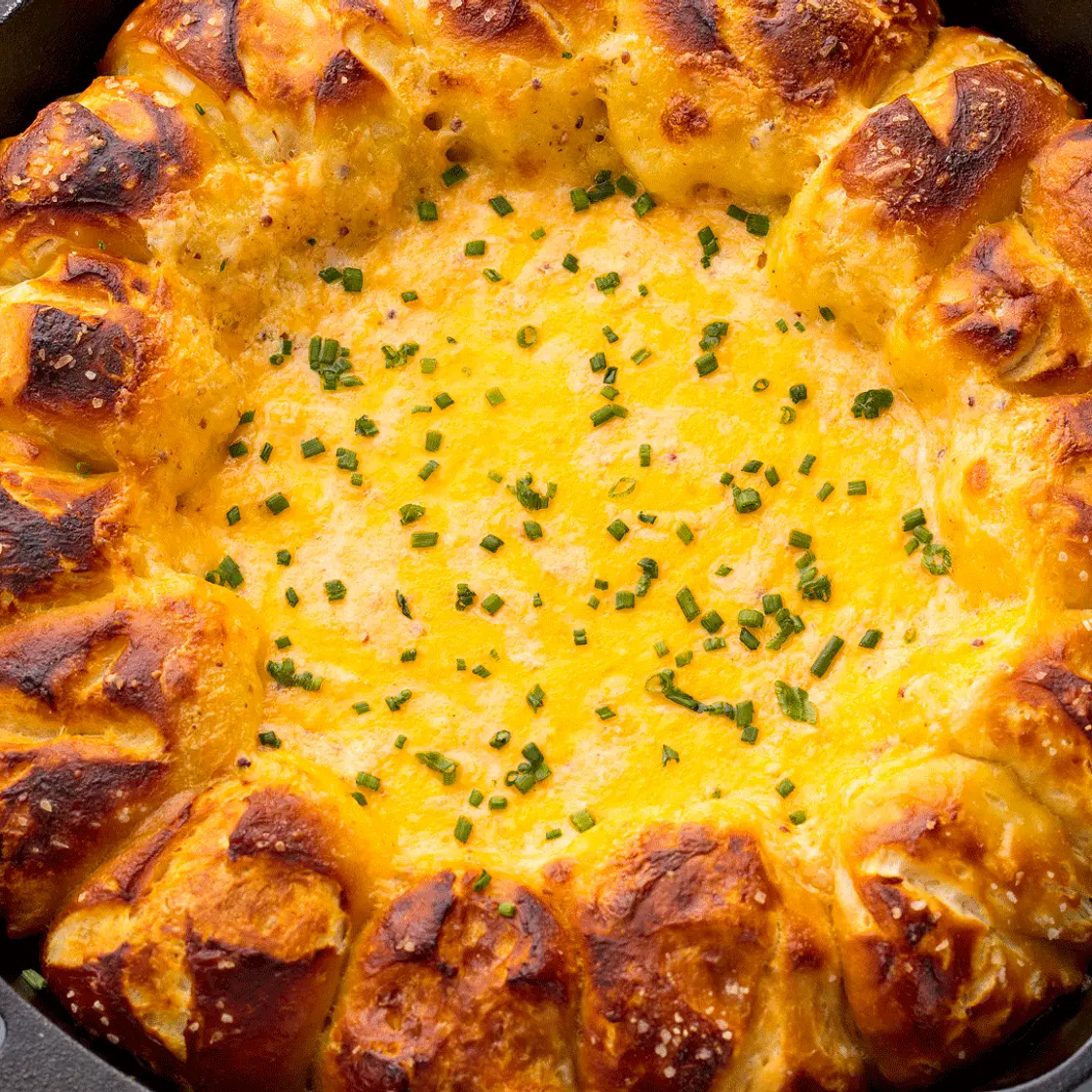 Pretzel Ring Beer Cheese Dip