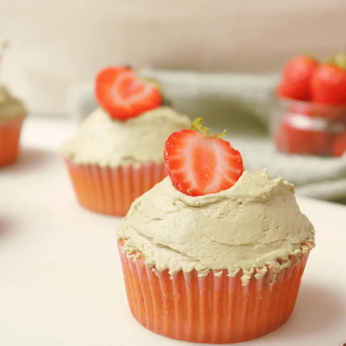 Strawberry Cake with Vanilla Matcha Buttercream