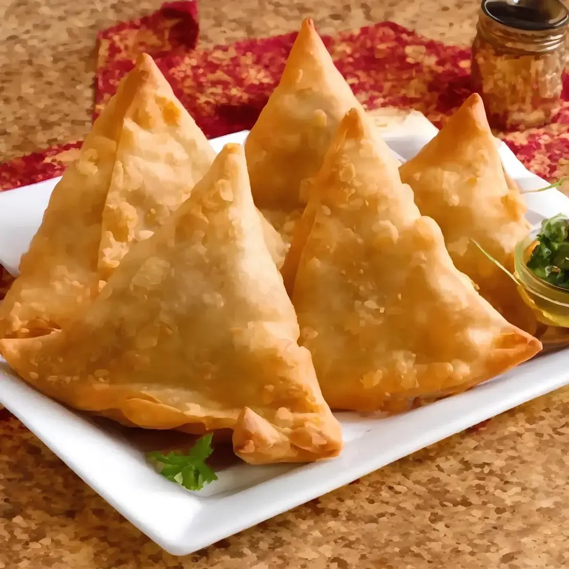 Aloo Samosa (Potato Samosa)