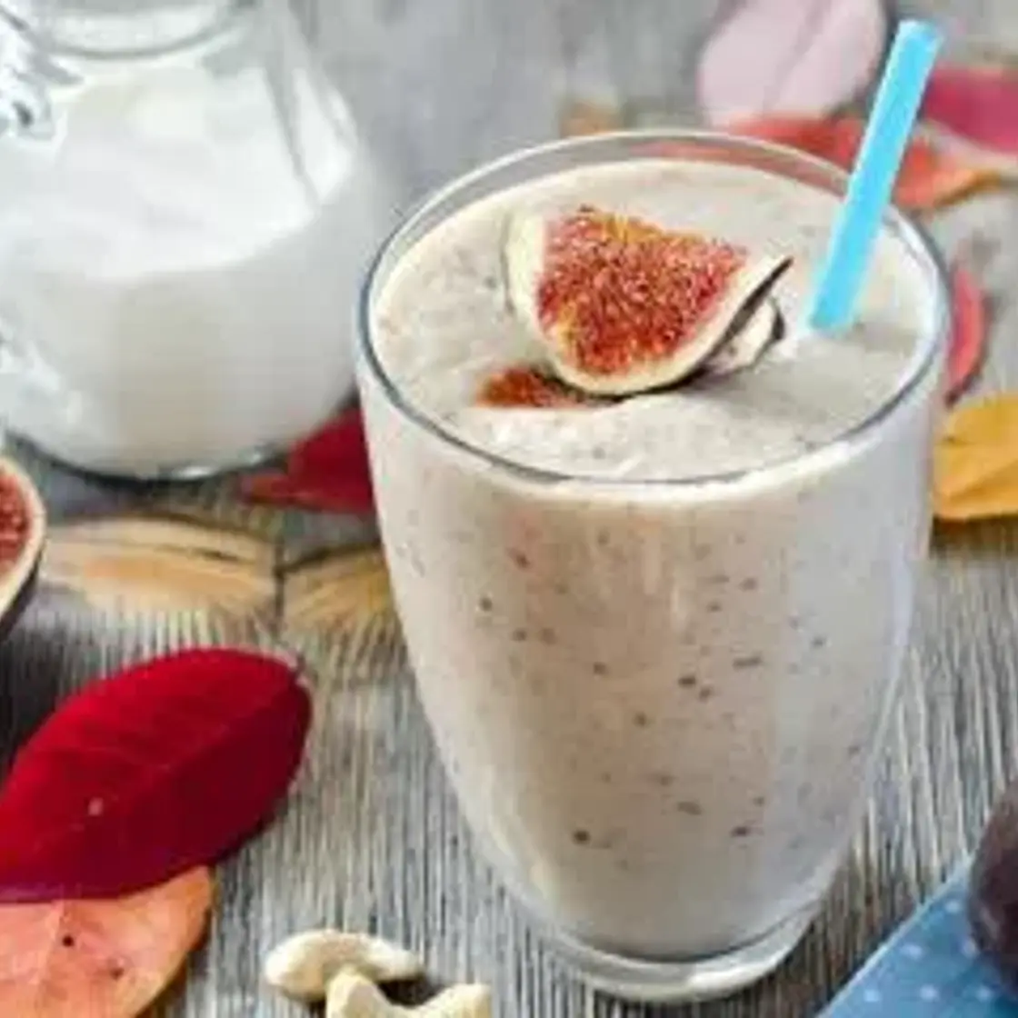 Frullato di fichi e latte di mandorla