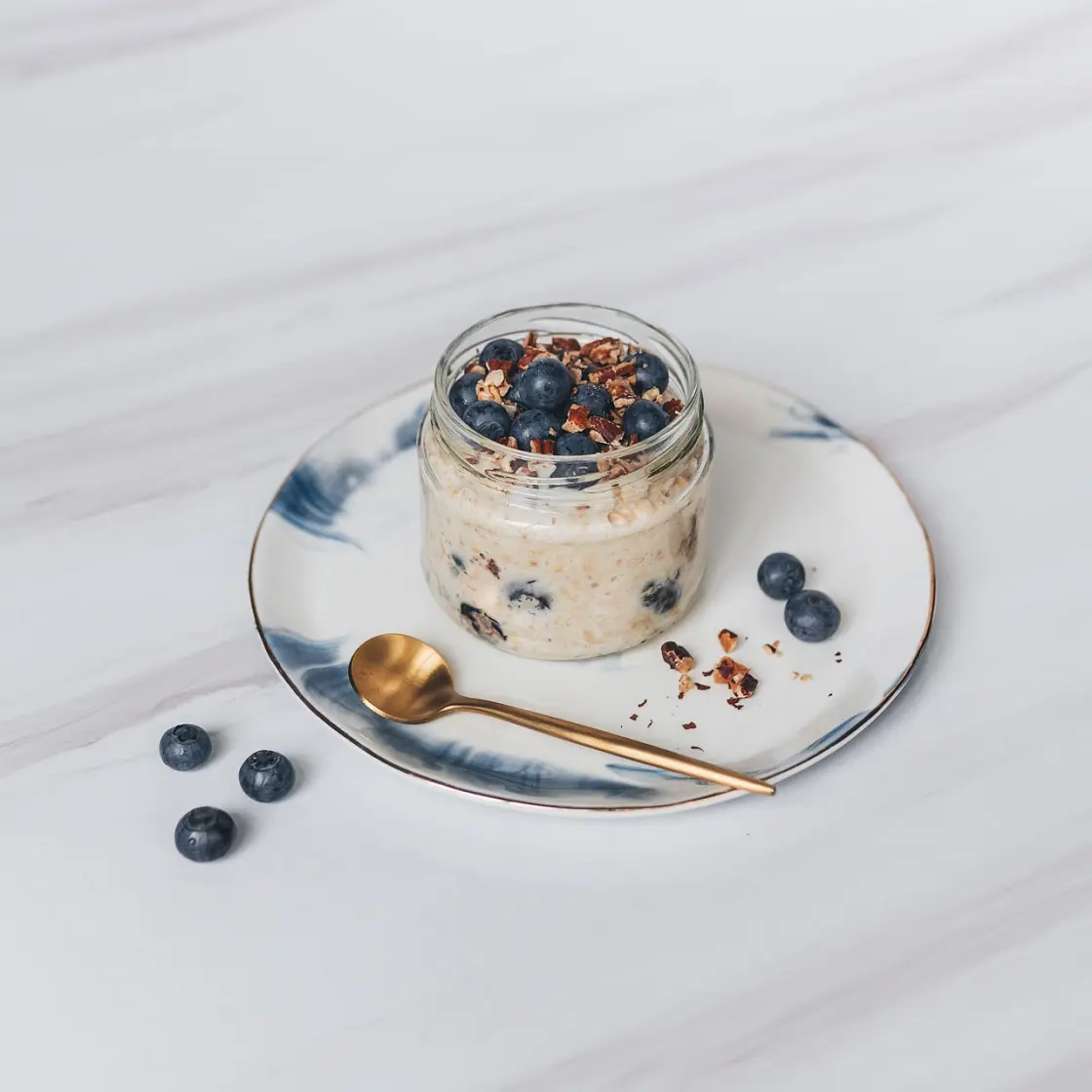 Blueberry Cheesecake Overnight Oats