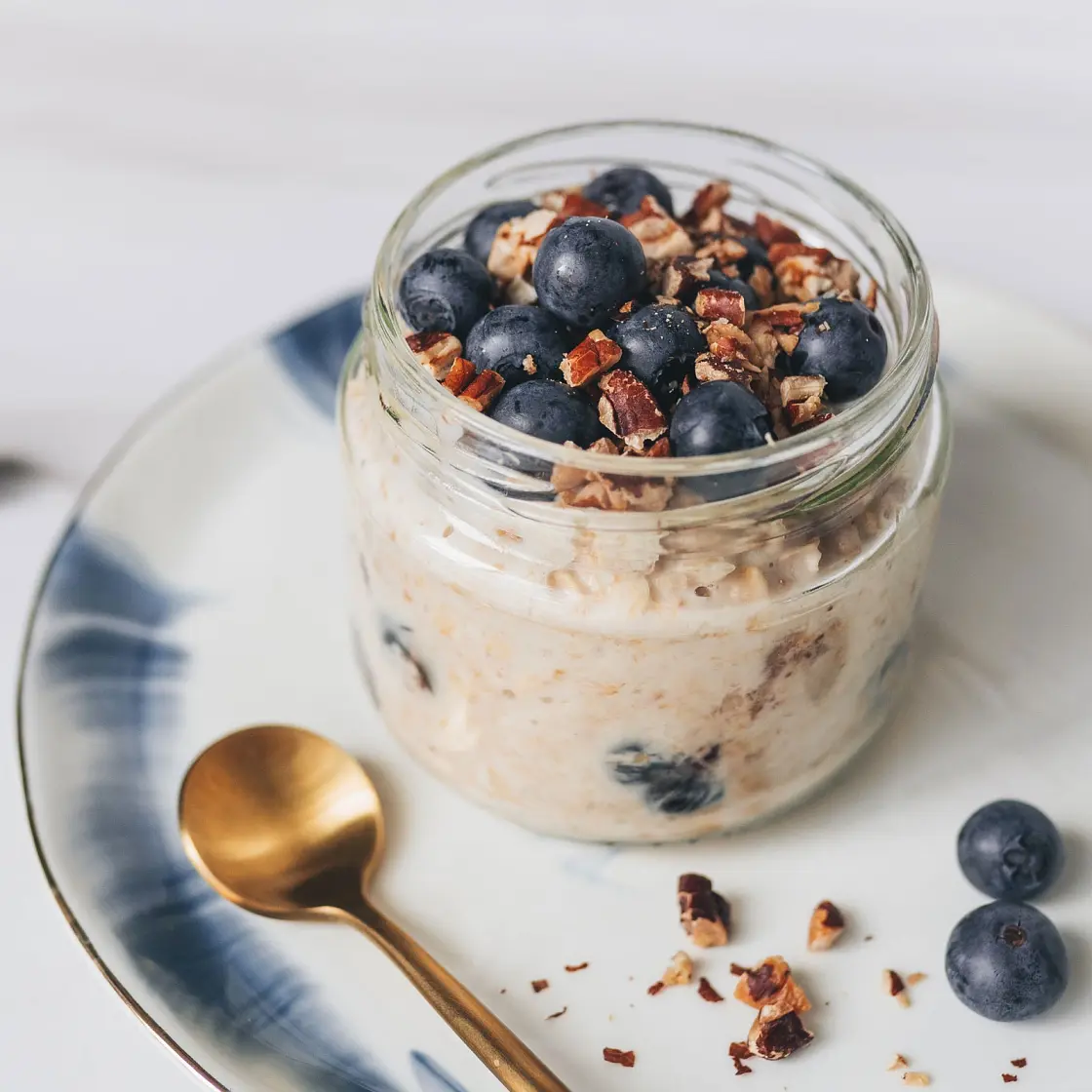 Blueberry Cheesecake Overnight Oats