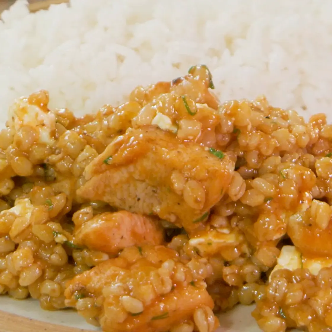 Guiso de trigo con pollo (VIDEO)