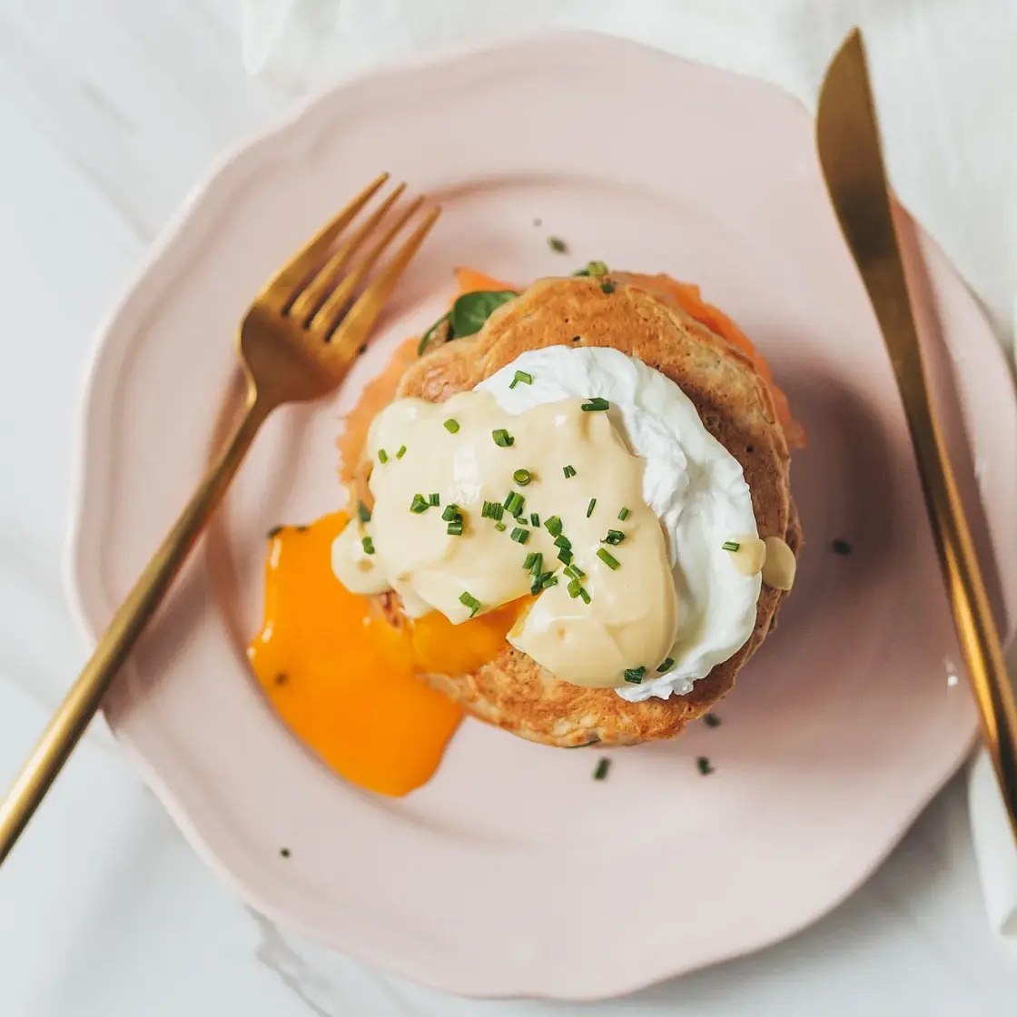 Eggs Benedict Pancakes with Smoked Salmon