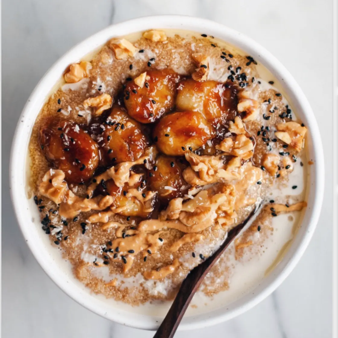 Amaranth Breakfast Porridge with Caramelized Bananas