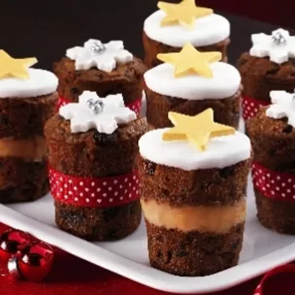 Mini Christmas Cakes