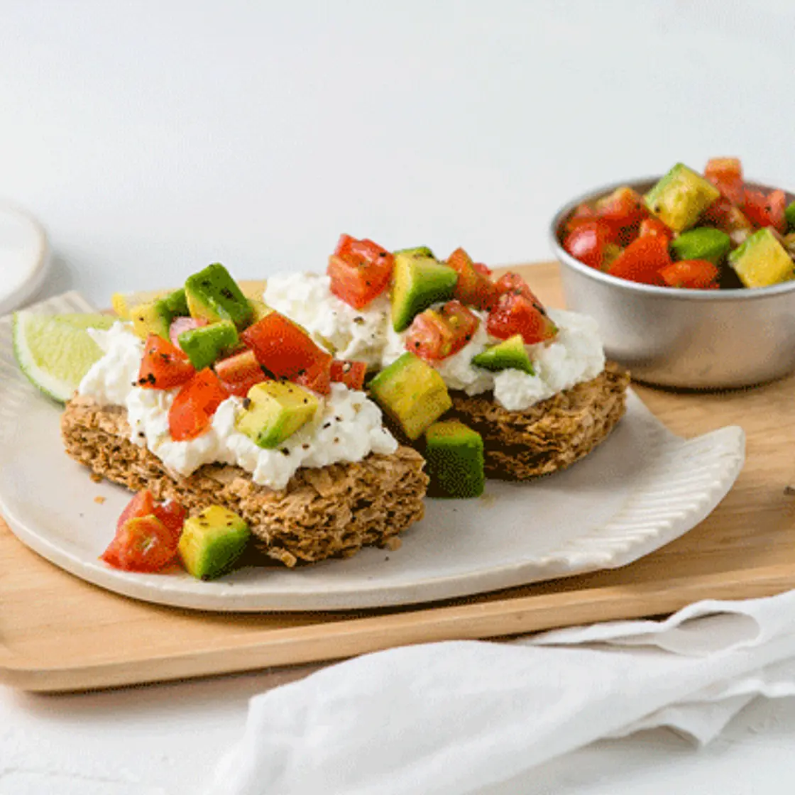 Avocado, cottage cheese, tomato spread