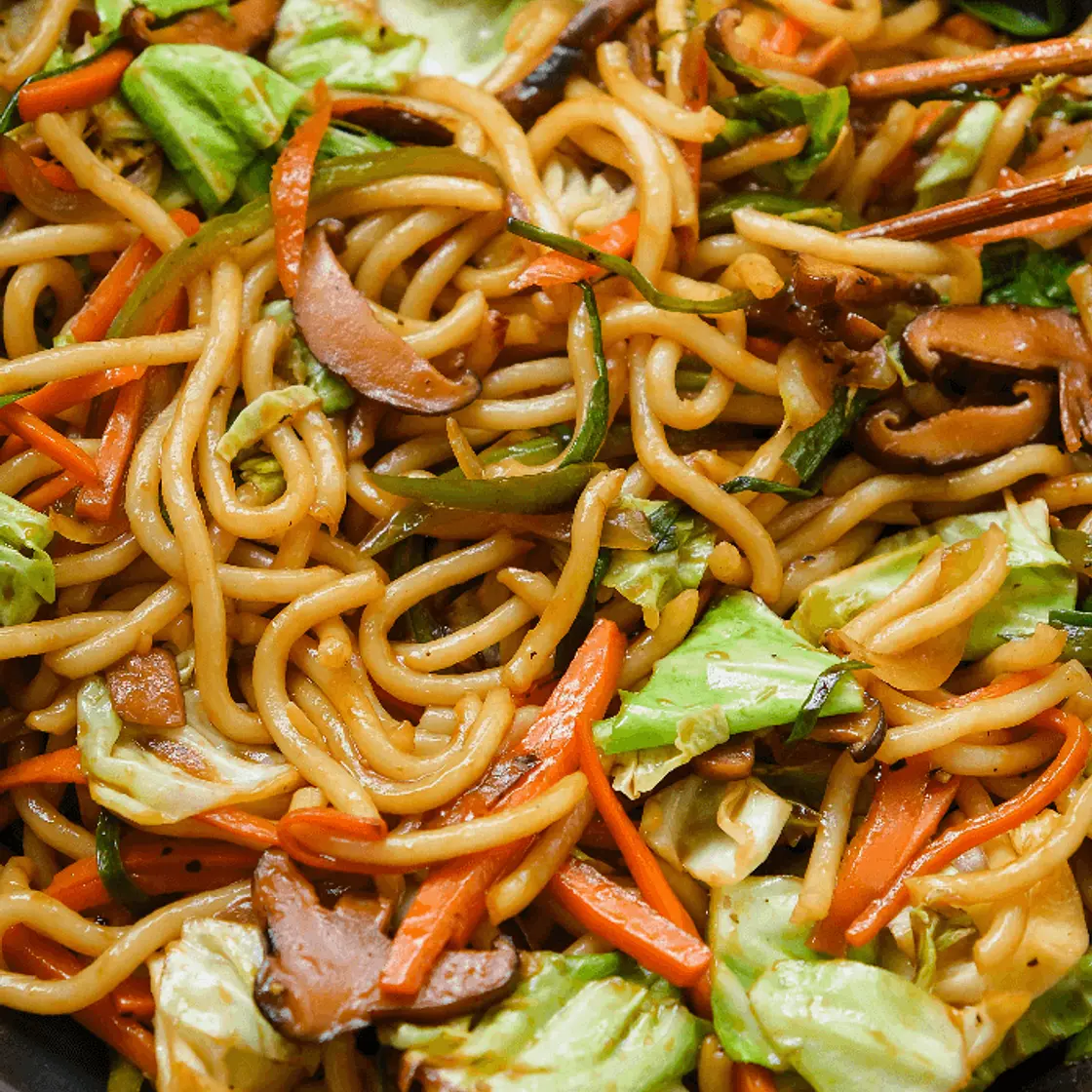 Yaki Udon (Vegan Japanese Stir-Fried Udon Noodles)