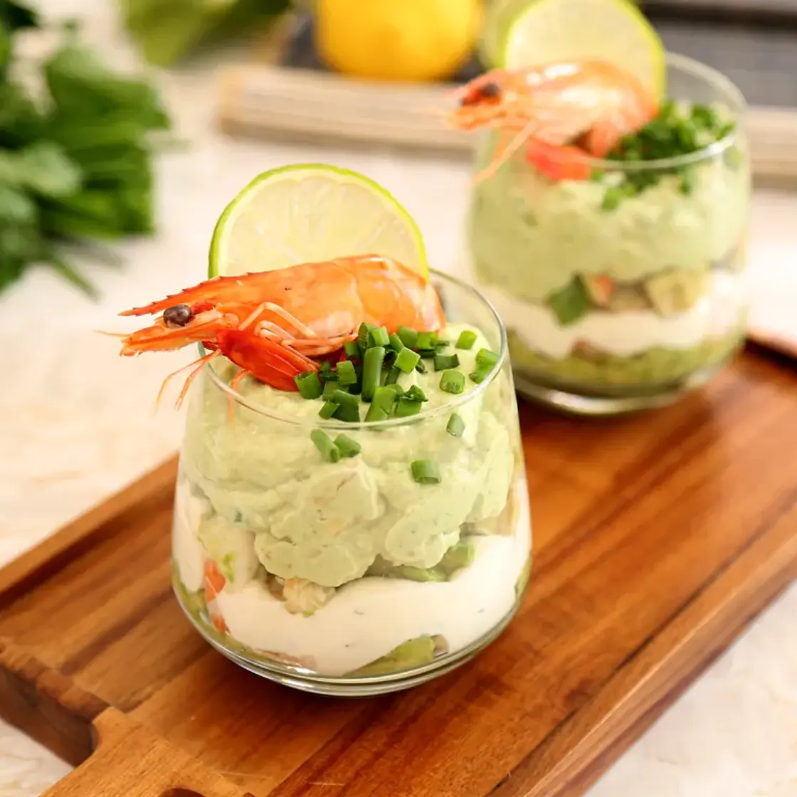 Verrines avocats crevettes et fromage frais