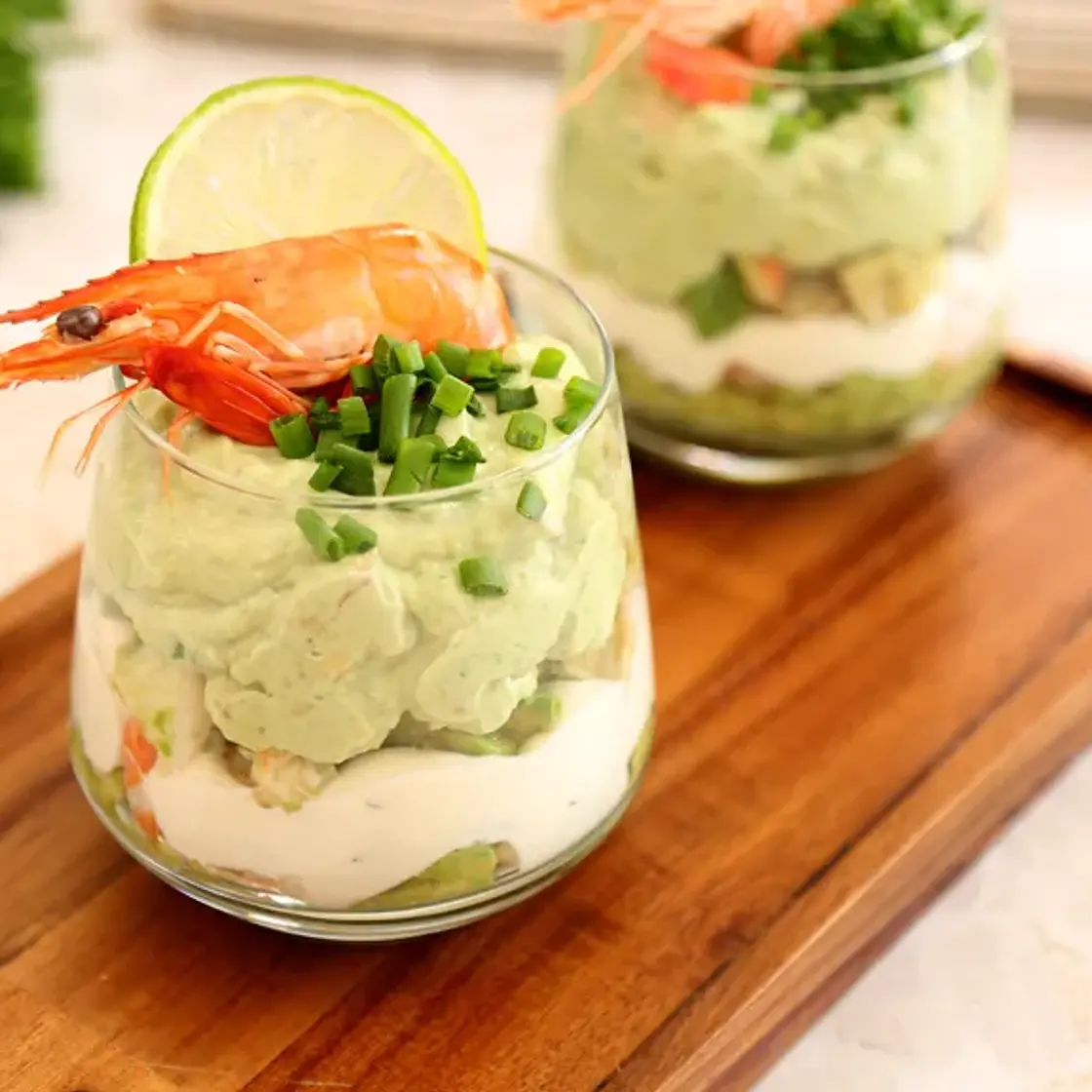 Verrines avocats crevettes et fromage frais