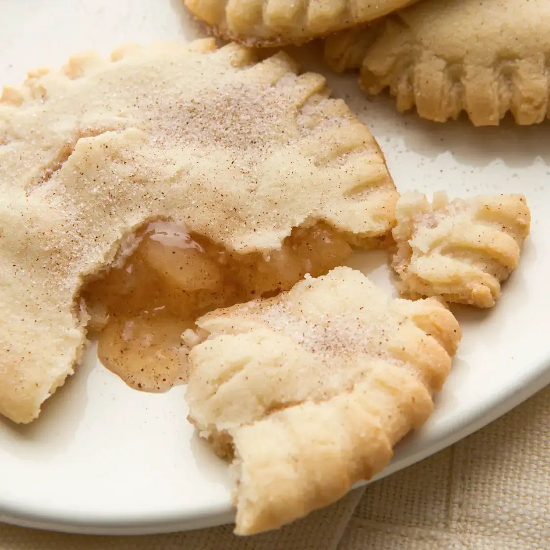 Apple Spice Cookie Pies