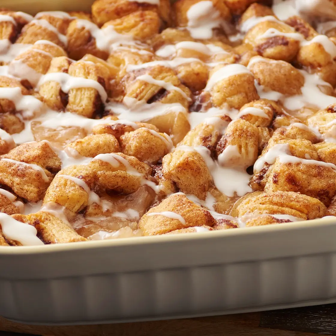 Make-Ahead Apple Pie Cinnamon Roll Breakfast Bake