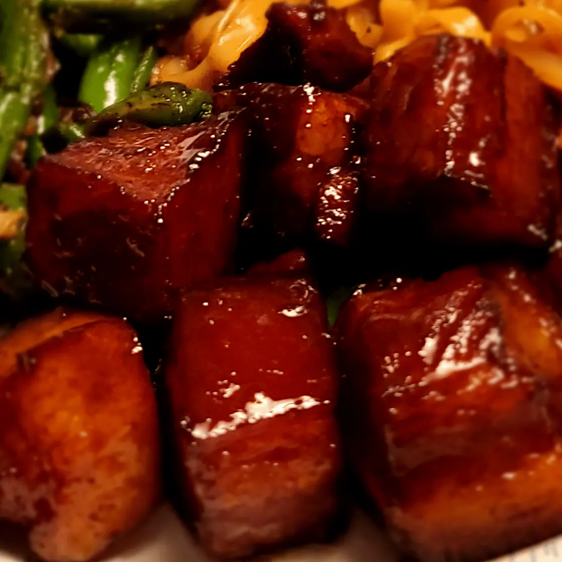 Shanghai-Style Braised Pork Belly (Hong Shao Rou)