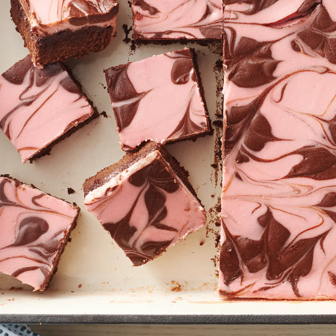 Raspberry-Chocolate Swirled Cheesecake Bars